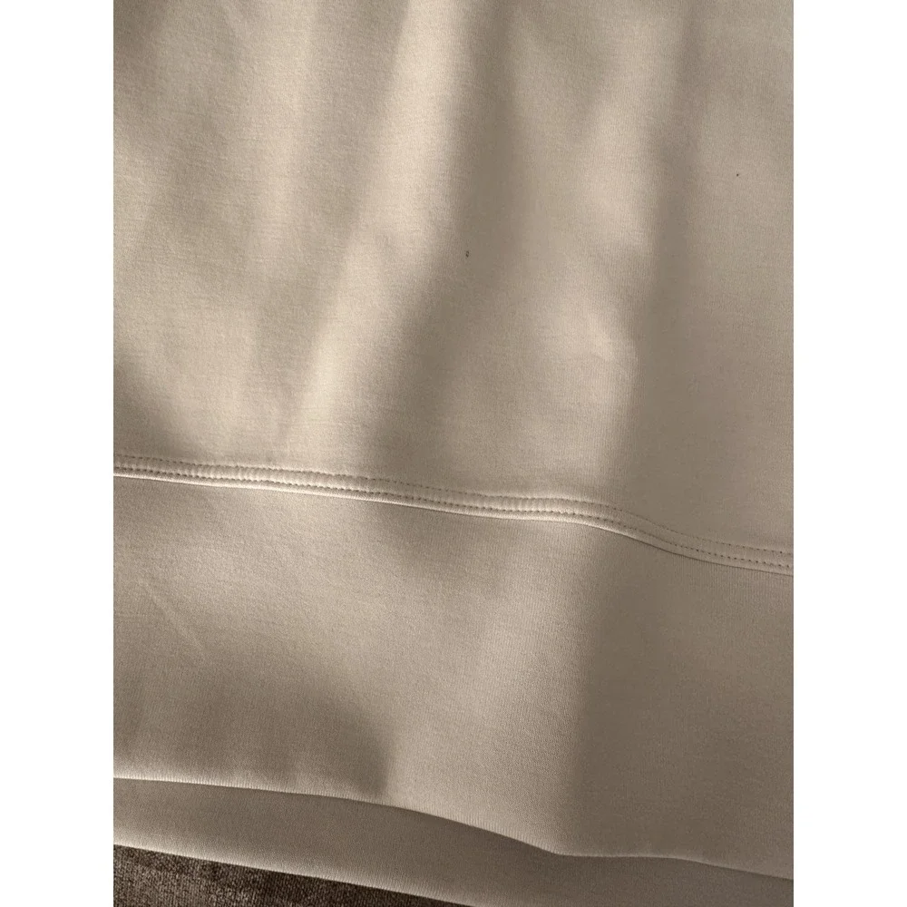 Lululemon Sweatshirt Women8 Opal White Cropped Crewneck Stretch Pullover LW3EZLS
